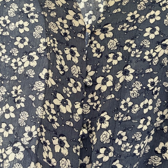 Buddy love Top! - Picture 2 of 5